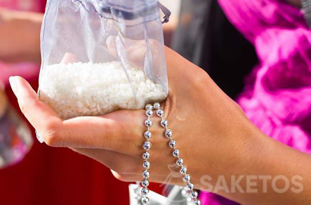 Eleganckie woreczki ślubne na ryż