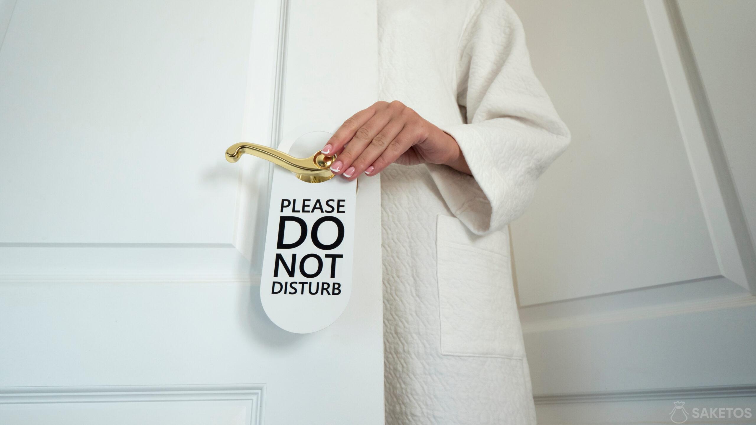 Zawieszka do hotelu — please do not disturb