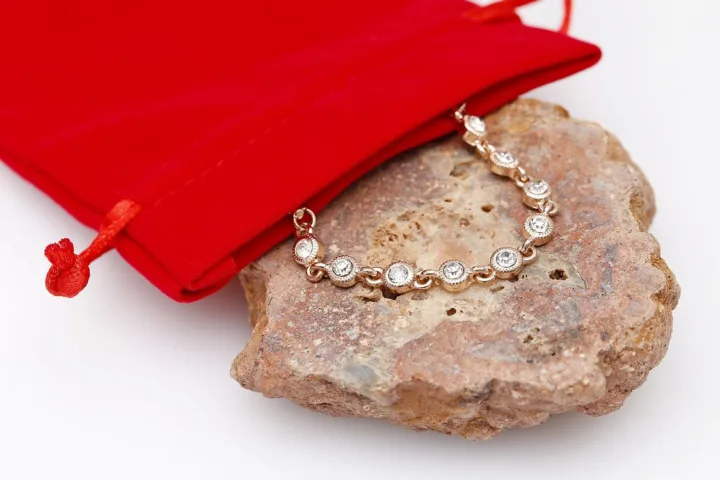 Woreczki welurowe 9 x 12 cm - czerwone Walentynki