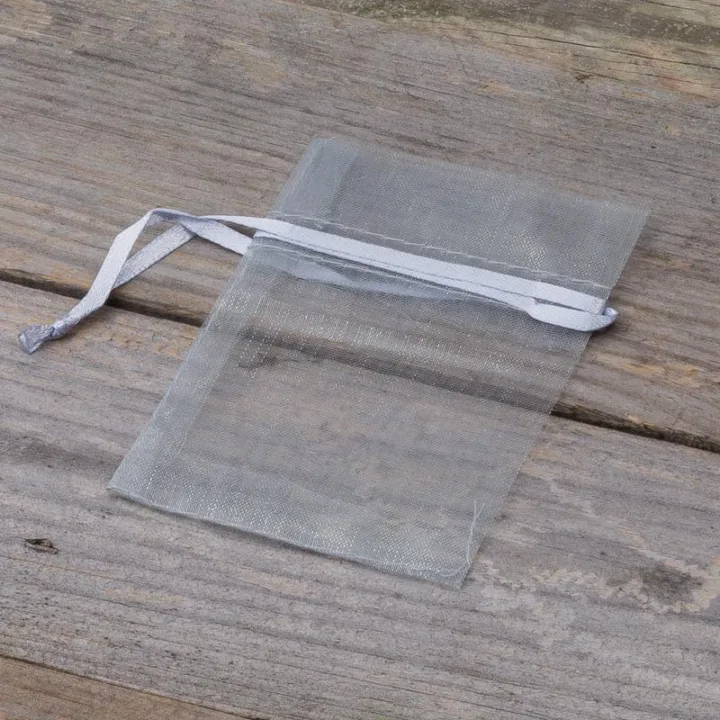 Woreczki z organzy 7 x 9 cm (SDB) - srebrne Walentynki