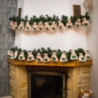 Kalendarz adwentowy woreczki jutowe 12 x 15 cm - naturalne jasne + zielone numery Wszystkie produkty