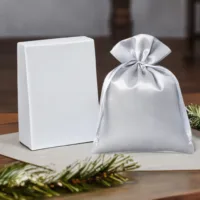 Woreczki satynowe 10 x 13 cm - srebrne Walentynki