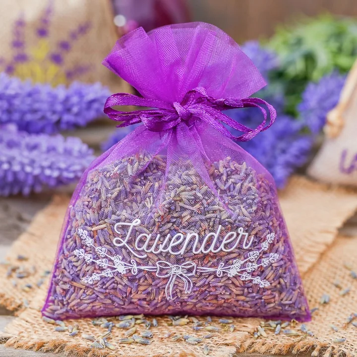 Woreczek na lawendę i susz zapachowy z haftem Lavender.